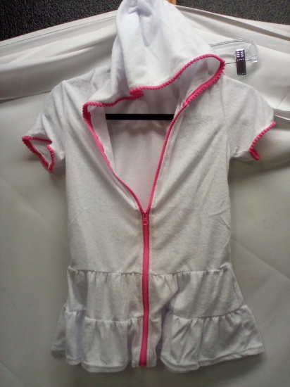 Kids Size 6-7 Hooded Towel Zip Up