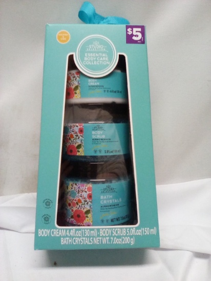 3Pc Studio Selection Essential Body Care Collection- Alpine Meadow Scent