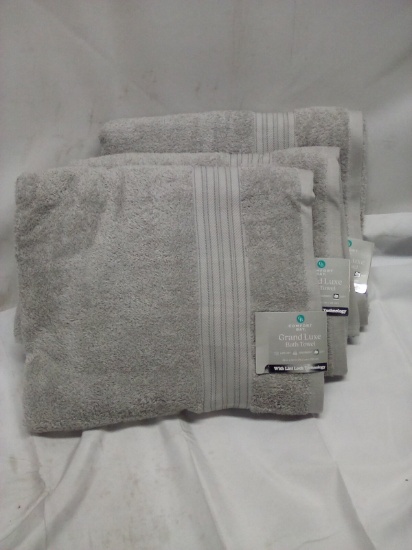 Set of 3 Light Grey Comfort Bay 30”x52” Bath Towels