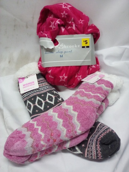 Qty 2 Women’s Sweater/ Lounge Socks| Ladies Plus Sleep Pant Size Medium