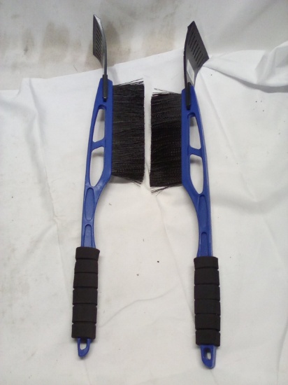Qty 2 Deluxe Ice Scraper