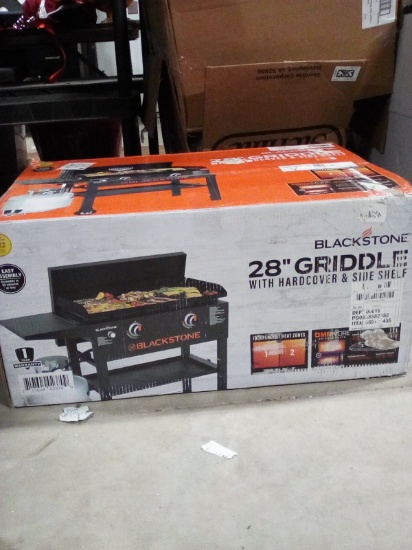 Blackstone 28” Griddle w/ Hard Cover and Side Table- MSRP $349.00
