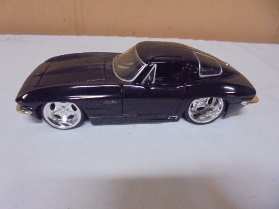 1:24 Scale Die Cast 1963 Chevy Corvette Sting Ray