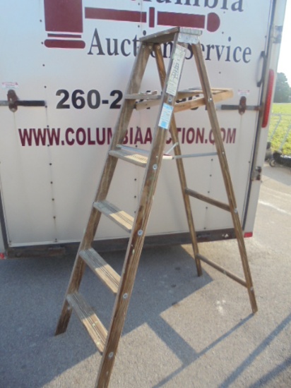 6ft Wooden Step Ladder