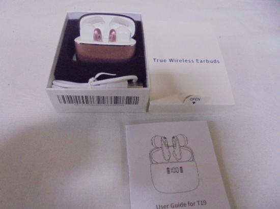 Set of Wireless Earbuds