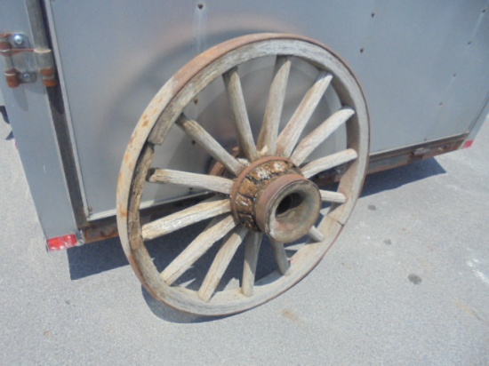 Antique 35in Round Wood Spoke Wagon Wheel