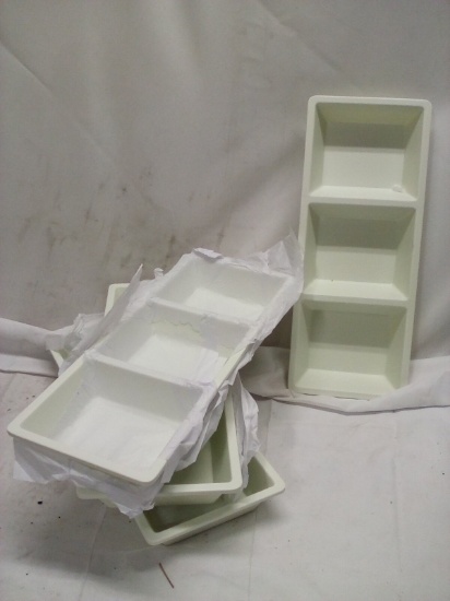Set of 4 Off White Food Grade 3-Section Platters