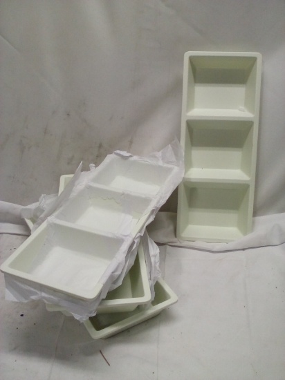 Set of 4 Off White Food Grade 3-Section Platters