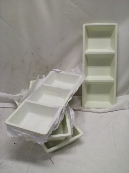 Set of 4 Off White Food Grade 3-Section Platters