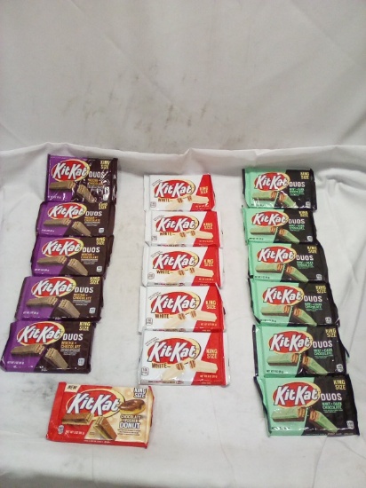 Lot of 17 Assorted Flavor King Size KitKats
