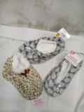 3 Assorted Pairs of Ladies 4-10.5 Slipper Socks
