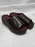 Women’s Sandals Size 39 (8-8.5)