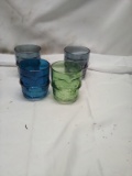 4 Glass skulls cups