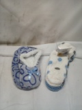 1 Pair of slippers 2 pairs socks size 4-11