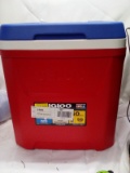 Igloo cooler Holds 90 cans 4 day ice retention