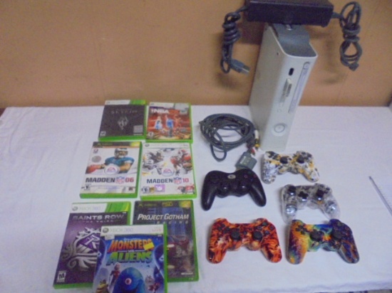 Xbox 360 Video Game System w/ 5 Controlers & 7 Games