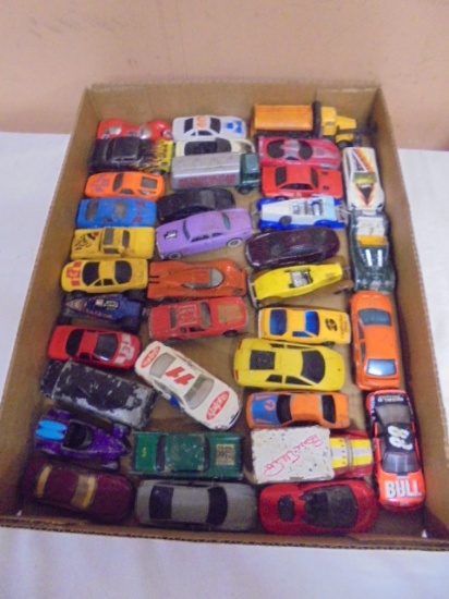 Large Group of 1:64 Scale Assorted Vehicles