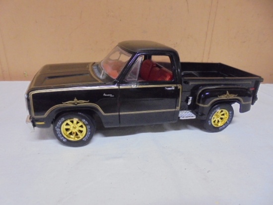 Ertl 1:18 Scale Die Cast 1976 Dodge Pickup