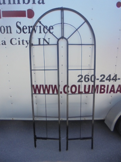 Fold in Half Metal Trellis