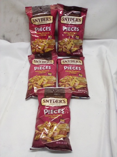Lot of 5 Snyders 5oz Pretzel Pieces Snack Bags- Honey Mustard and Onion