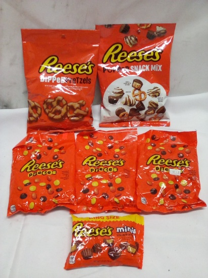 6Pc Ass. Reeses Lot- (3) Pieces, (1) Minis, (1) Dipped Pretzels, (1) Popped Mix