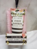 2Pc Belle|Mason Lot Foot Set- (1) Pair of Cozy Socks, (1) Lav. Mint Foot Lotion