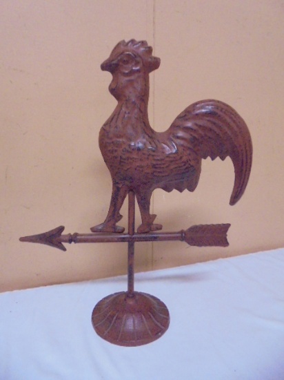 Red Metal Art Rooster Décor