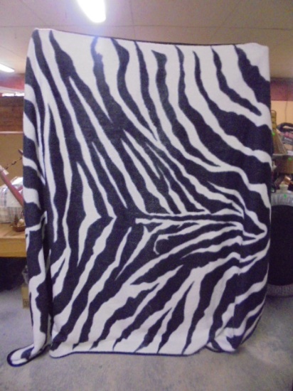 Like New Plush Zebra Pattern Blanket
