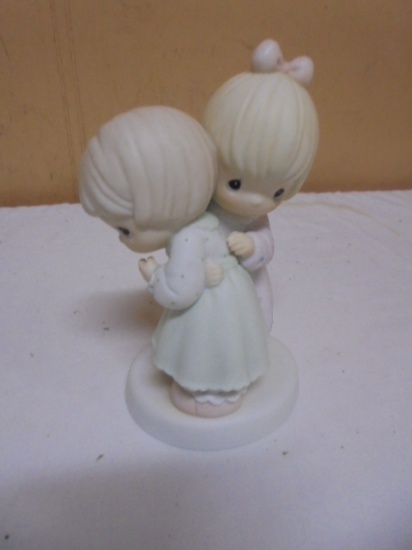 Precious Moments "That’s What Friends Are For" Figurine