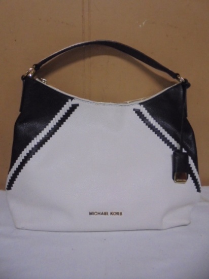 Ladies Michael Kors Purse