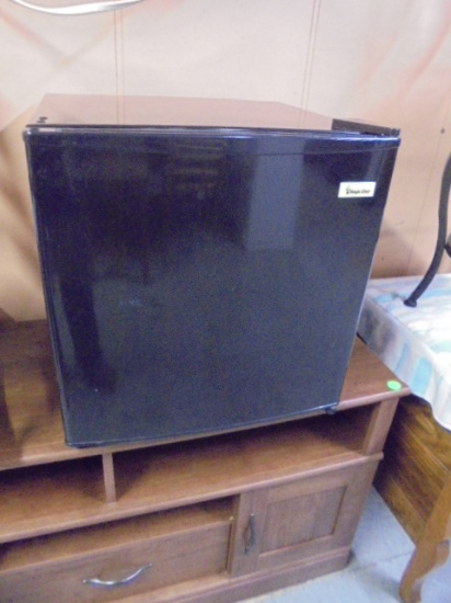 Magic Chef Compact Refrigerator