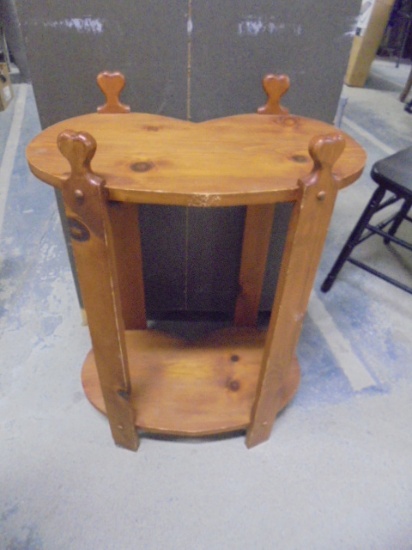 Solid Wood Heart Shaped Side Stand
