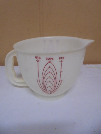 Vintage 8 Cup Tupperware Measuring Cup