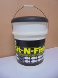 Frabill Sit-N-Fish Live Baitshield Bucketw/ Tackle Tray