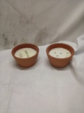 2 scented candles