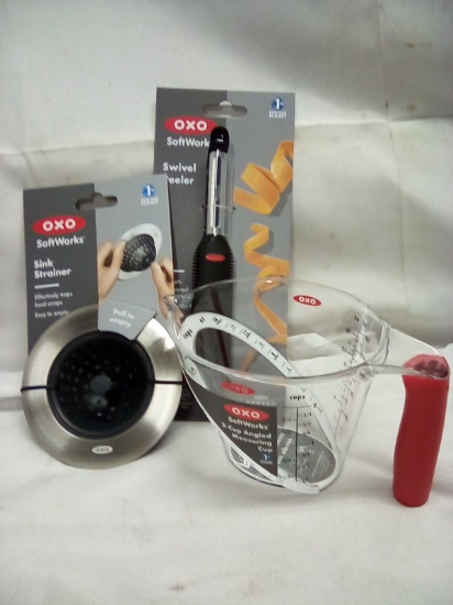 OXO Swivel Peeler Sink Strainer 2 Cup Measuring Cup