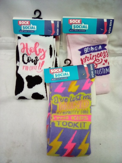 Qty 3 Knee High Sock Social