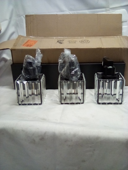 3 Light vanity light fixture
