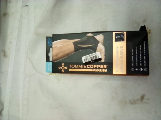 Tommie Copper Compression Ankle Sleeve Size Small/Medium