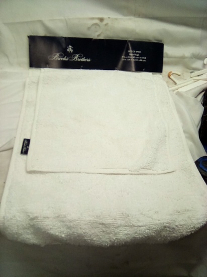 Brooks Brothers Set of 2 White Bath Rugs ( 17” x 24” & 21” x 34”)
