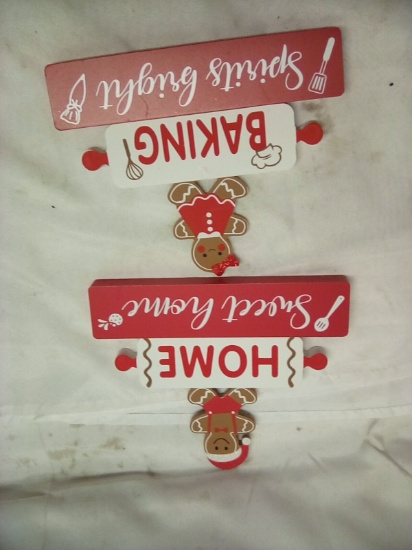 Gingerbread People Decor Signs Qty 2