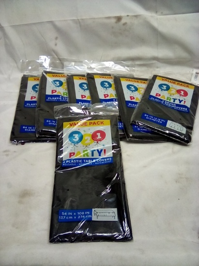 Black Table Covers(Round 84” Qty 6, 1pk of 3 54” x 108” Rectangle)