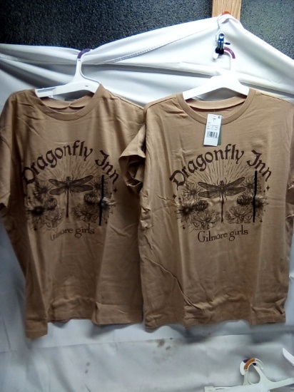 Dragonfly Inn Gilmore Girls T Shirts Qty 2 Size L