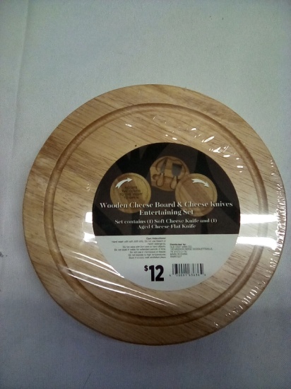 Wooden Cheese Board & Knives (1 Soft Cheese Knife & 1 Aged Cheese Knife)