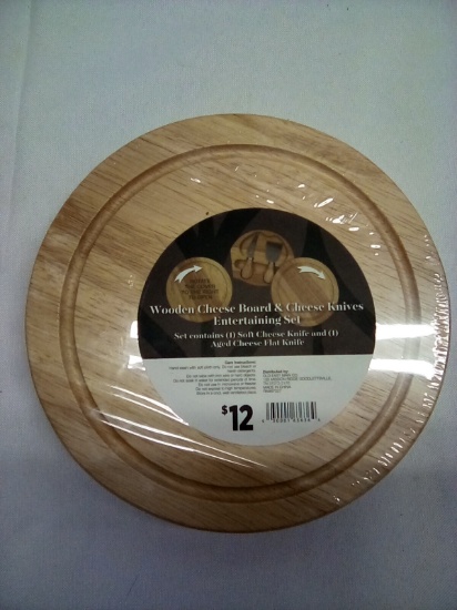 Wooden Cheese Board & Knives (1 Soft Cheese Knife & 1 Aged Cheese Knife)