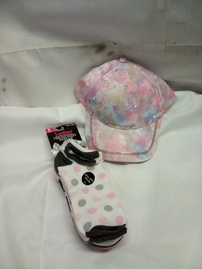 Ladies Low Cut Socks 6 Pair Pack and Pink Sparkly Hat