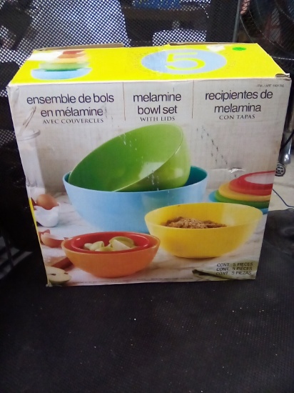 Melamine Bowel Set with Lids 5 Piece Set