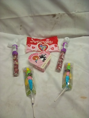 Valentines Day Candy Qty 6 ( With in Best By Date)