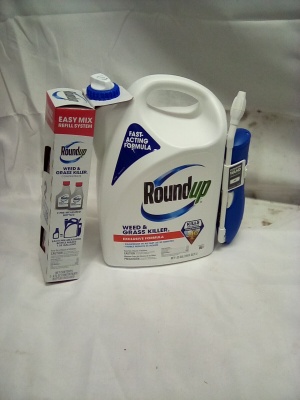 RoundUp Weed & Grass Killer 1.33Gal with Sprayer (Retail for $59.99) 3 For 1