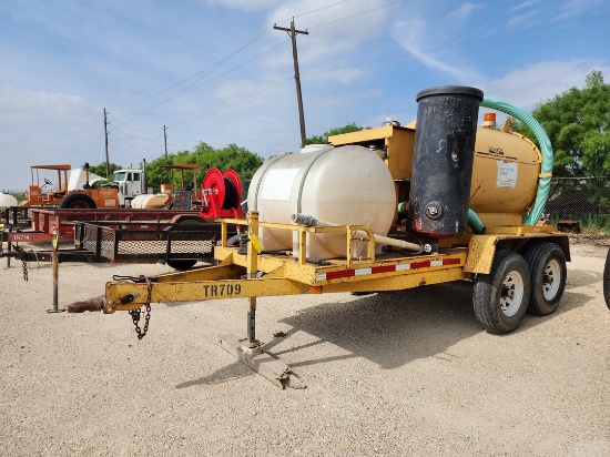 Vac-Tron  Hydro Excavation Dump Trailer TX Plate: 652-48E; W/ 225gal Water